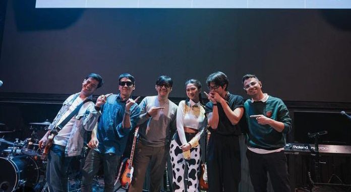 Band Freedom yang dibentuk oleh Raffi Ahmad diundang ke acara ulang tahun Azizah Salsha - sumber Instagram @raffinagita1717