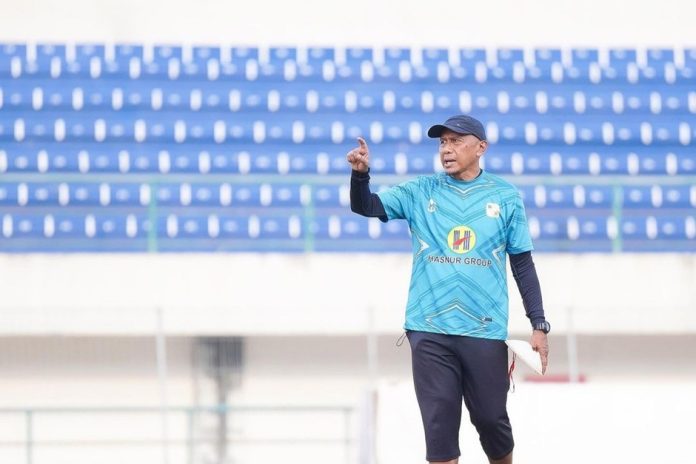 Rahmad Darmawan optimistis mampu membawa timnya kembali memuncaki Liga 1 musim 2023-2024. Sumber-Instagram @Rahmaddarmawan